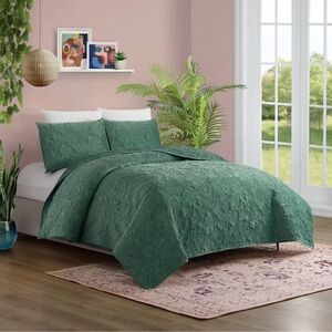 3pc velvet Secret Garden King Quilt Set, Jungalow